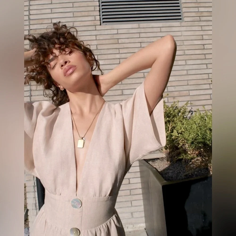 NWT Reformation Ty Kimono Linen Abalone Shell Button Cream Mini Dress Size 2